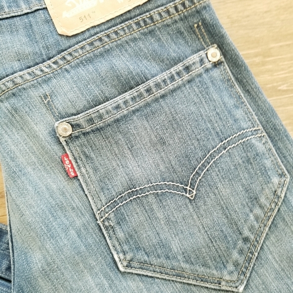 Levi's Men's 511 Straight Leg Denim Blue Jeans Zip up Frayed Relaxed EUC - Picture 15 of 16